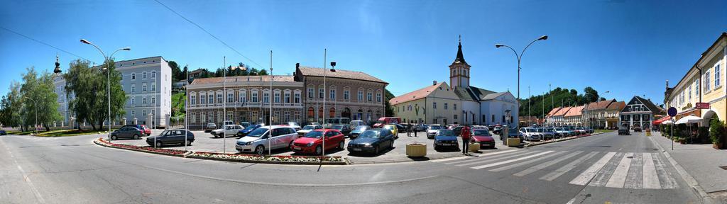 Seoski Turiziam Larva Trenkovo Exteriör bild